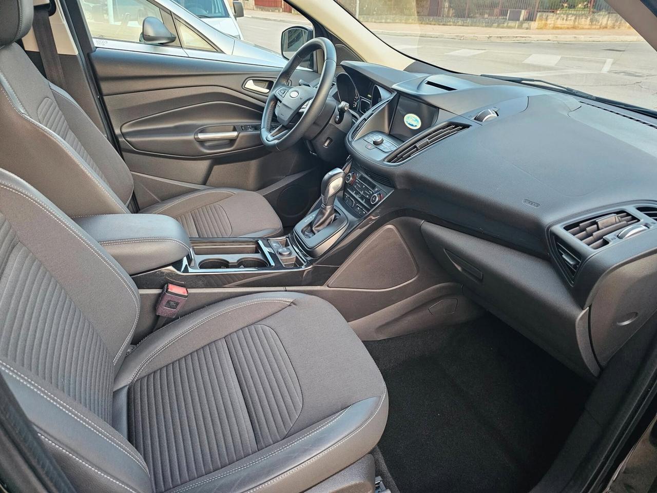 FORD KUGA 1.5 TDCI 120CV TITANIUM SPORT EDITION