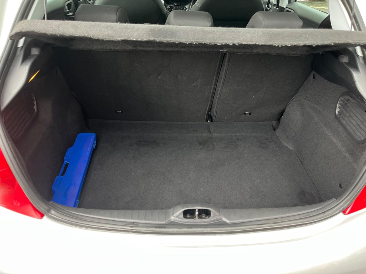 PEUGEOT 208 - BENZINA/GPL