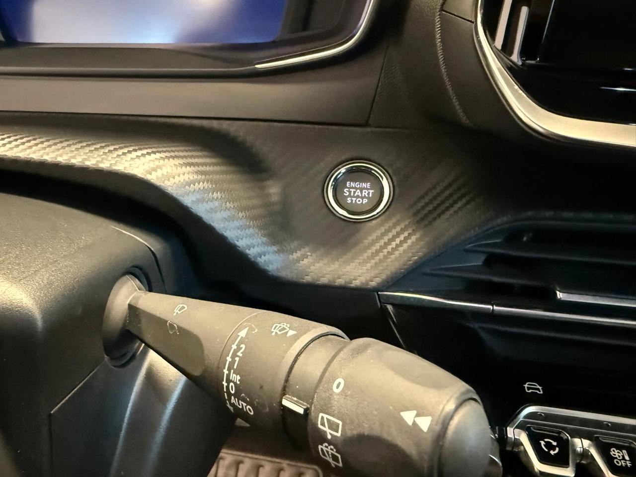 Peugeot 2008 Allure 100 S&S PureTech