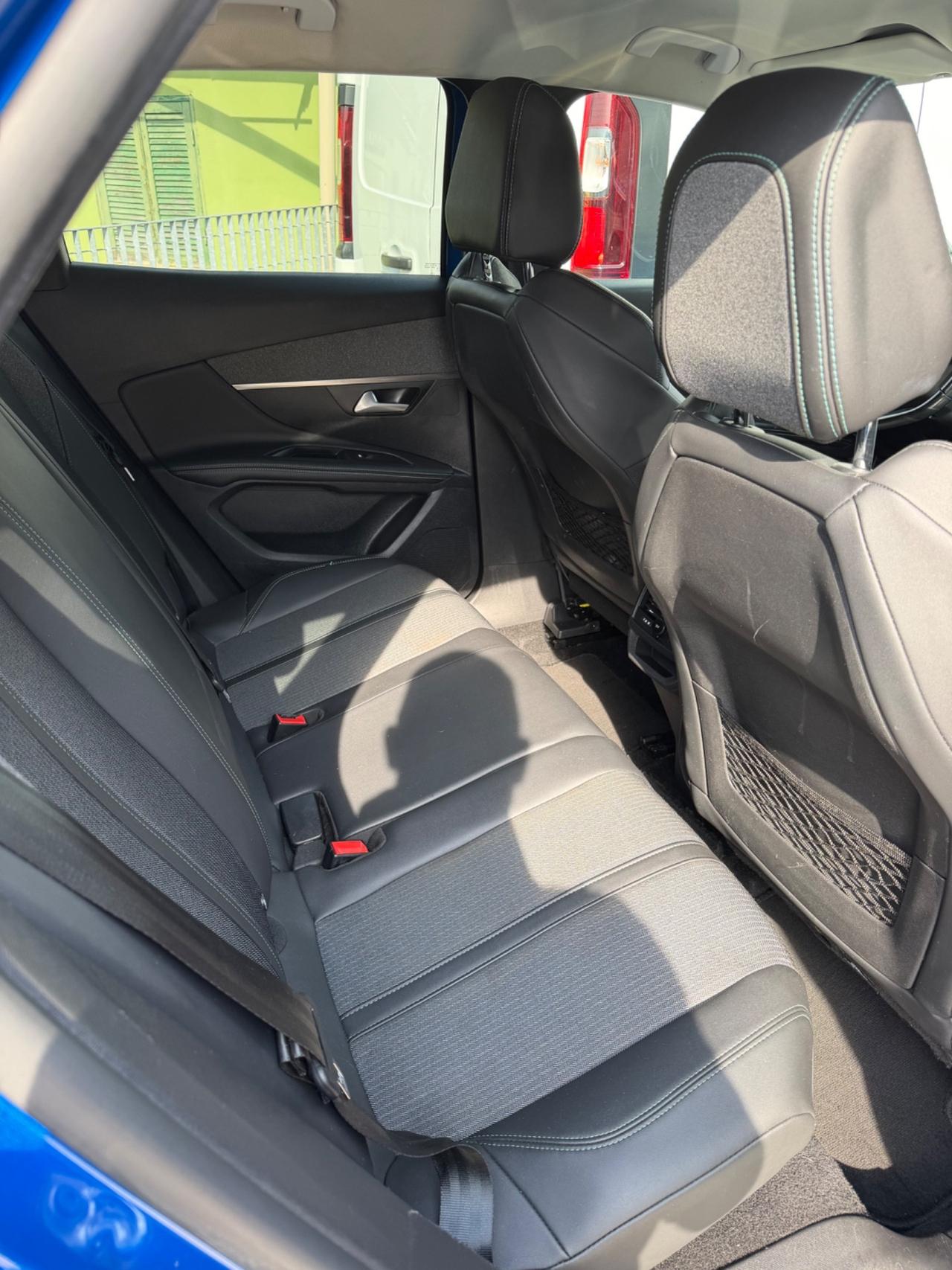 Peugeot 3008 BlueHDi 130 S&S Allure Pack