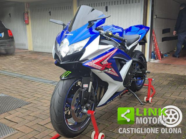 SUZUKI GSX R 750 K8