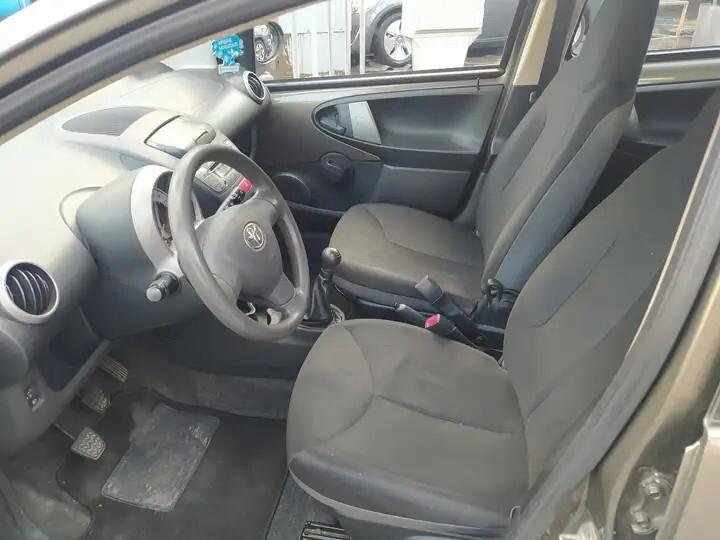 Toyota Aygo 1.0 12V VVT-i 5 porte Active Connect