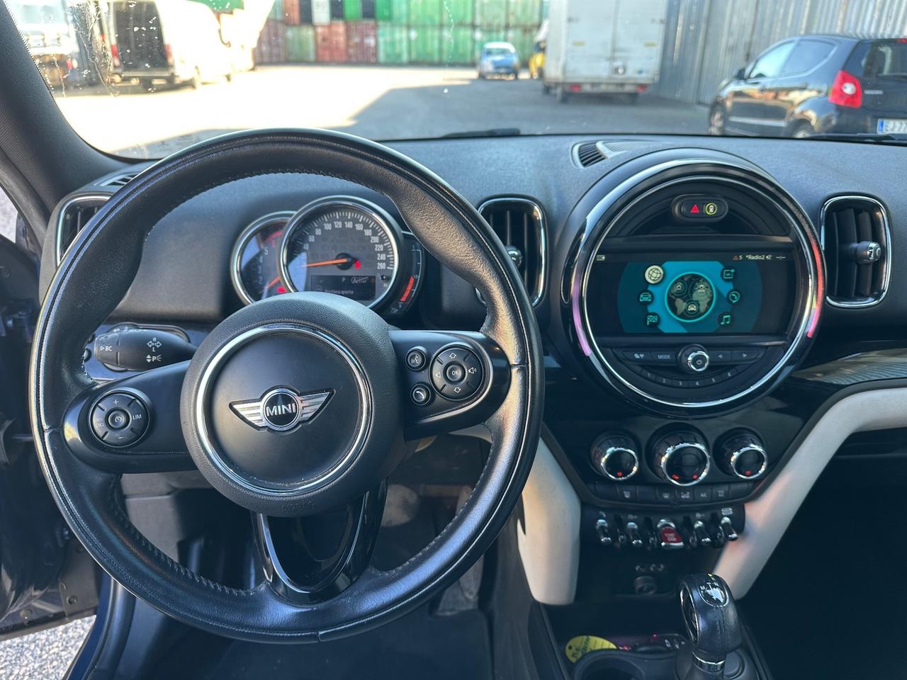 Mini Cooper D Countryman 2.0 Hype Automatica