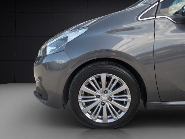 PEUGEOT 208 1° serie PureTech 82 5 porte Allure