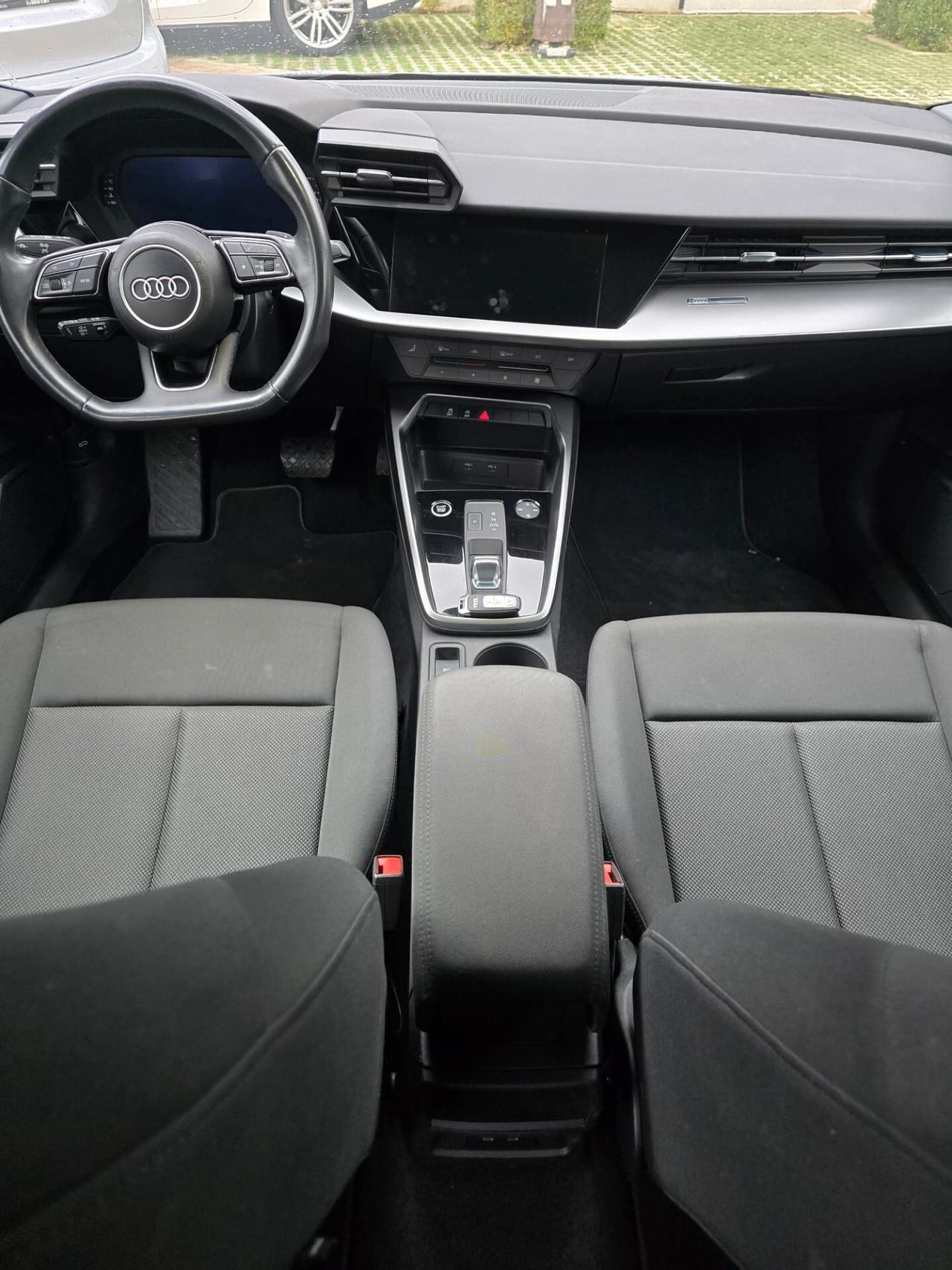 Audi A3 Sportback 35 2.0 tdi 150 Advanced S-Tronic Cockpit