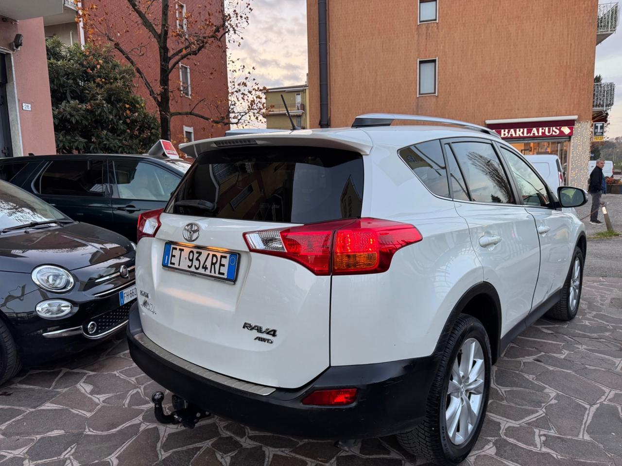 Toyota RAV 4 RAV4 2.2 D-CAT A/T 4WD Lounge gancio traino