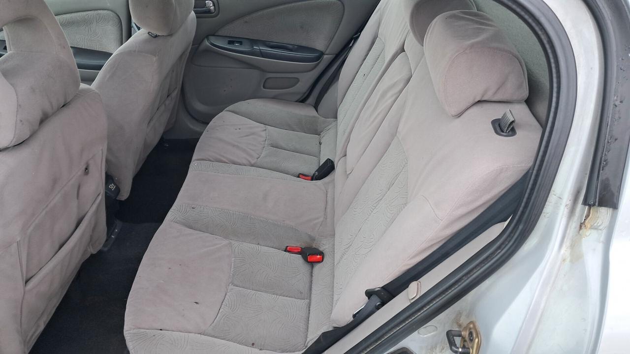 Nissan Almera Tino Almera 1.5 16V 5 porte Comfort Gpl x Commercianti