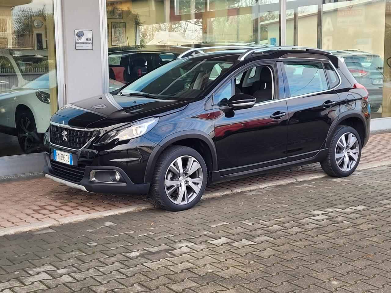 Peugeot 2008 BlueHDi 100 Allure