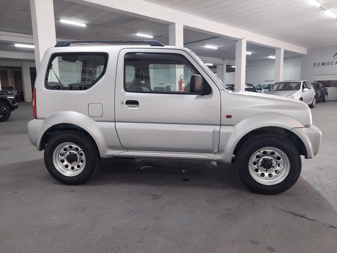 Suzuki Jimny 1.3i 16V cat 4WD JLX