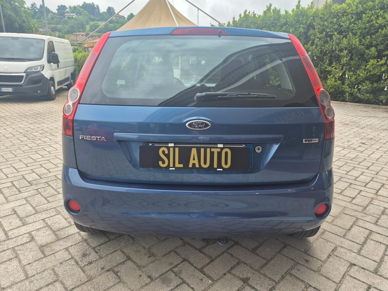 Ford Fiesta 1.4 TDCi 70CV 5 porte/ OK NEOPATENTATI