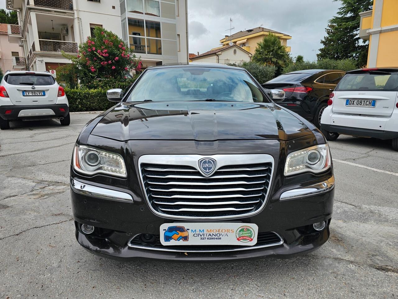 Lancia Thema 3.0 V6 Multijet II 239 CV Platinum