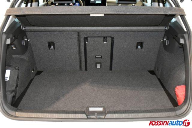 VOLKSWAGEN Golf 8.5 1.5 ETSI 150 CV LIFE GOAL EDITION + MATRIX + G