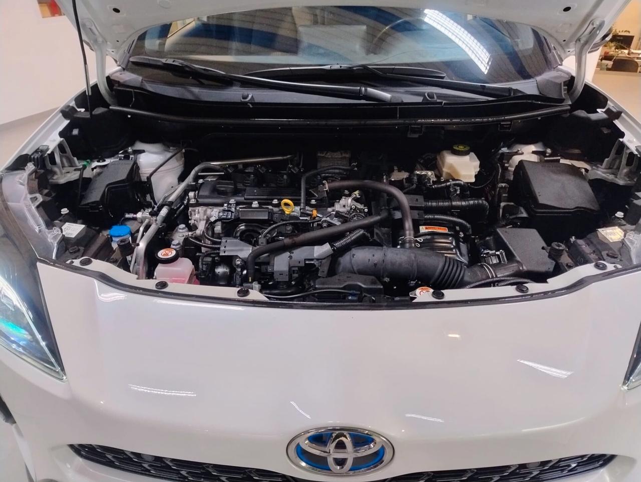 Toyota Yaris Cross 1.5 Hybrid 5p. E-CVT AWD-i Adventure