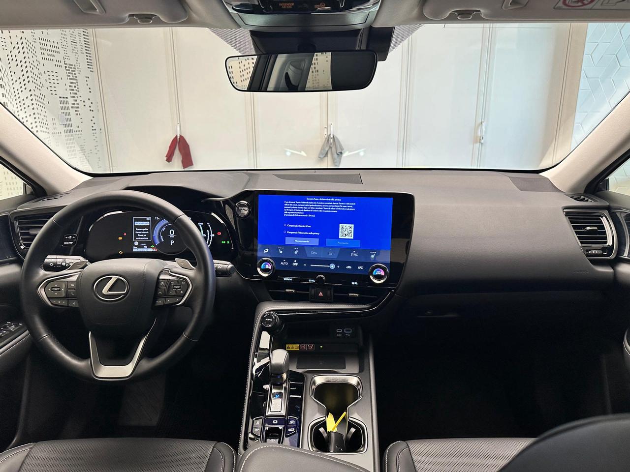 Lexus NX 450h+ 2.5 phev Premium+ 4wd e-cvt