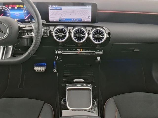 MERCEDES Classe A 180 Automatic Premium AMG