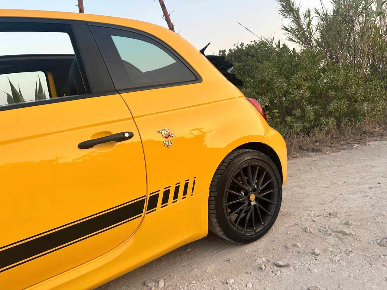 Abarth 595 C 1.4 Turbo T-Jet 180 CV Competizione