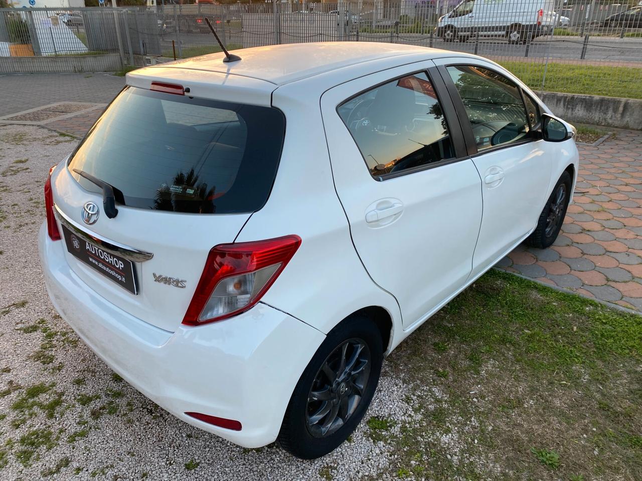 TOYOTA - Yaris - 1.0 5 porte Active GPL - NEOPATENTATI - FINANZIABILE