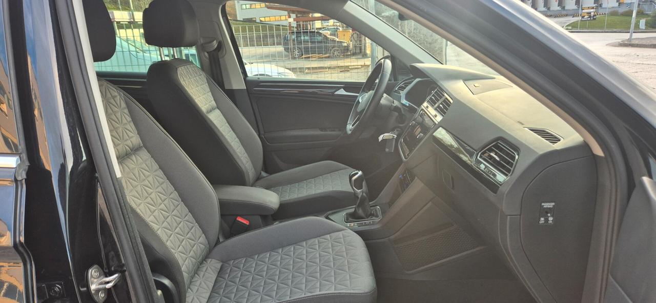 Volkswagen Tiguan 2.0 TDI SCR Life RESTAYLING