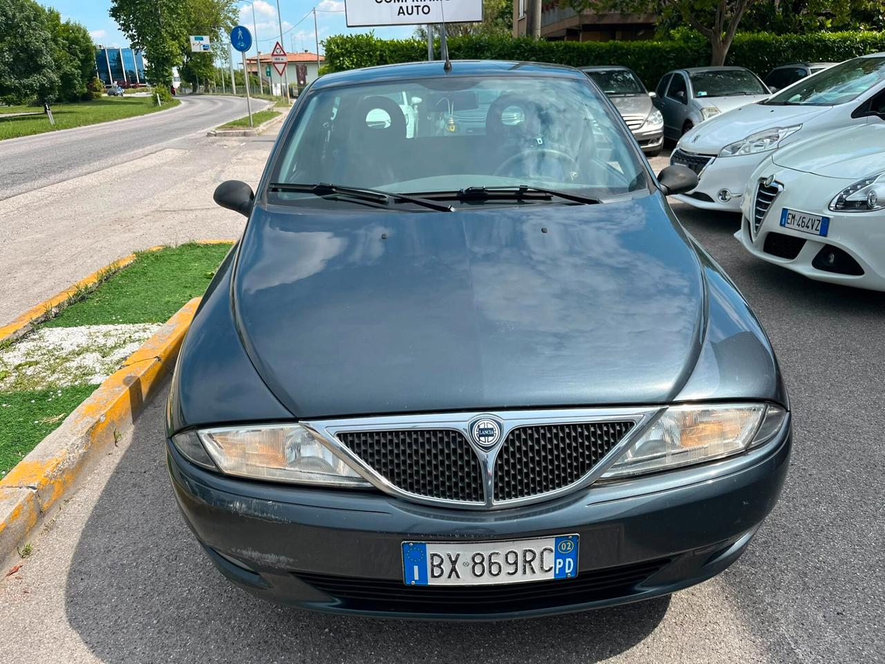 Lancia Y 1.2i cat LS