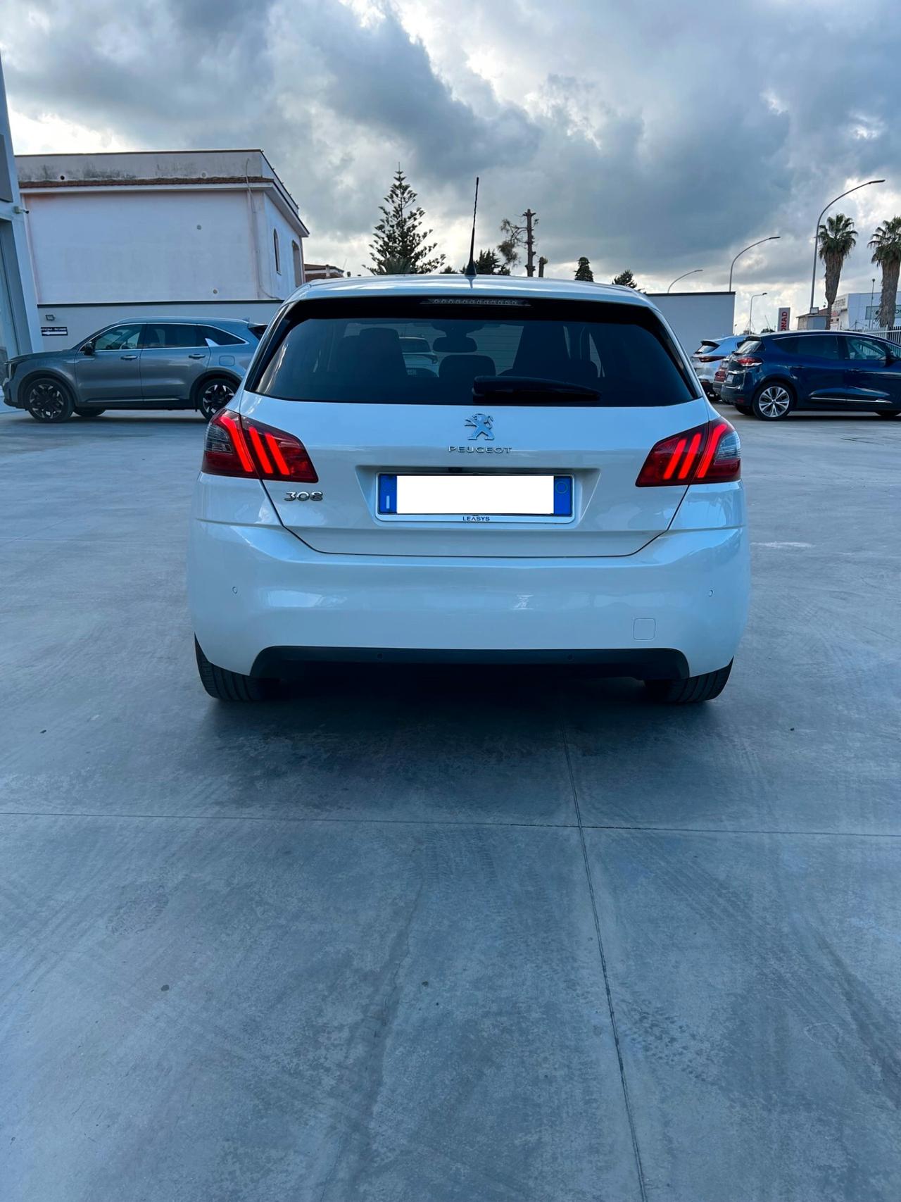 Peugeot 308 BlueHDi 130 S&S Allure