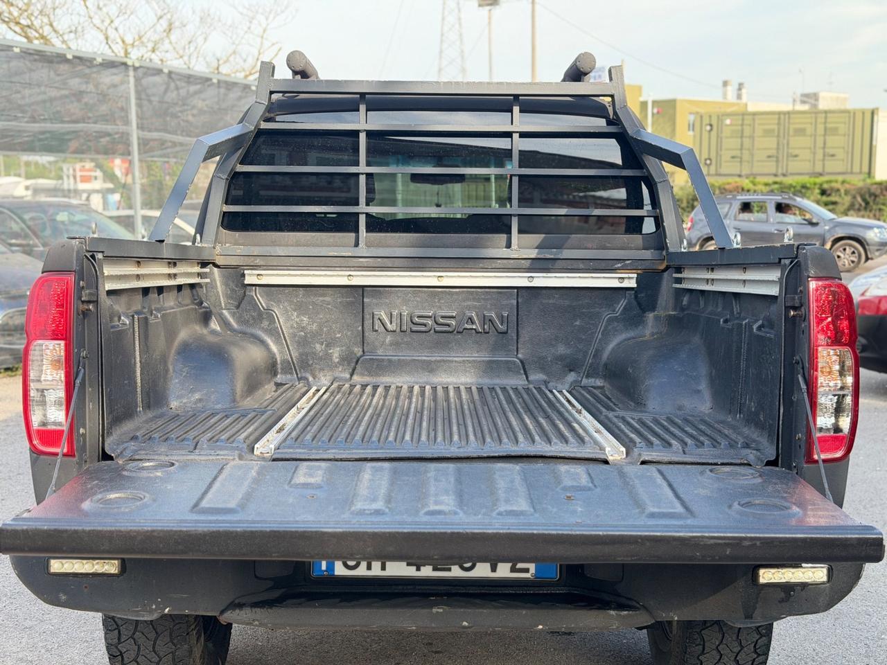 Nissan Navara 2.5 dCi 4 porte Double Cab XE