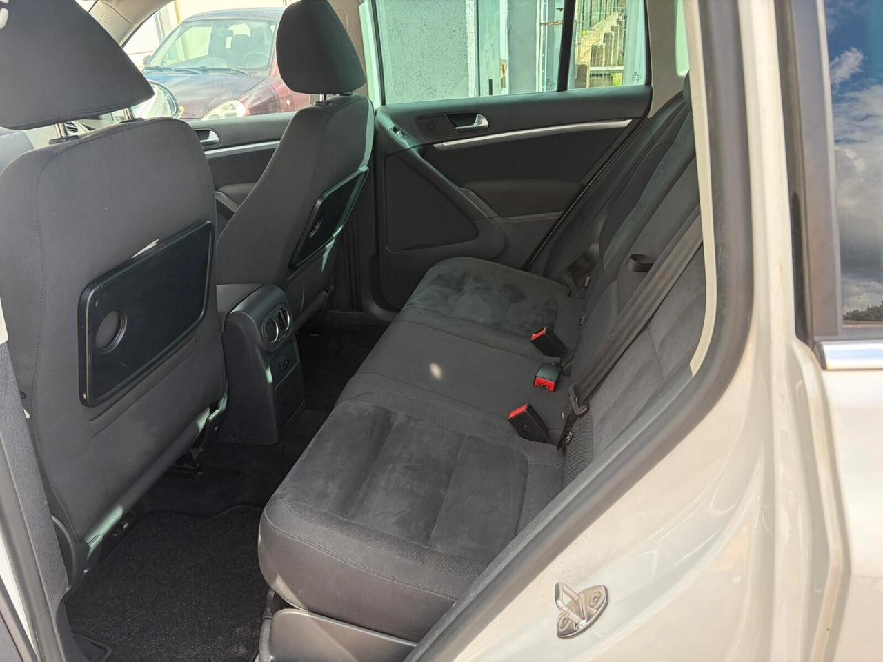 VOLKSWAGEN TIGUAN 4X4