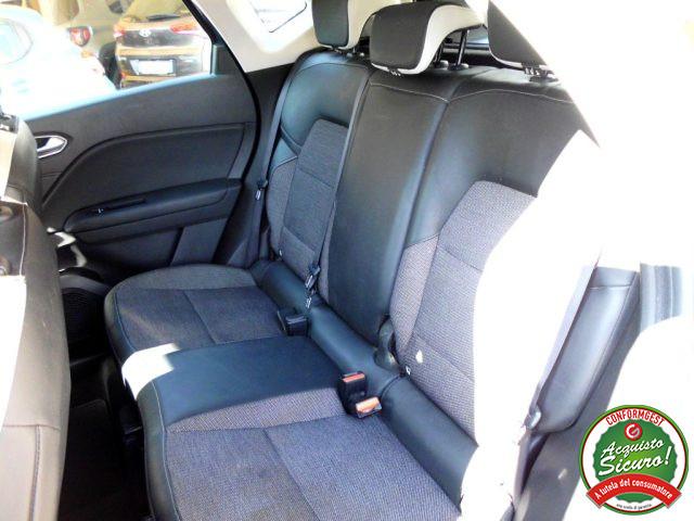 RENAULT Captur dCi 8V 90 CV EDC Initiale Paris