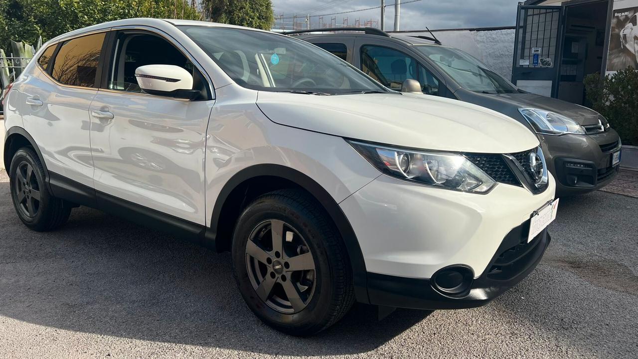 Nissan Qashqai 1.2 DIG-T Visia