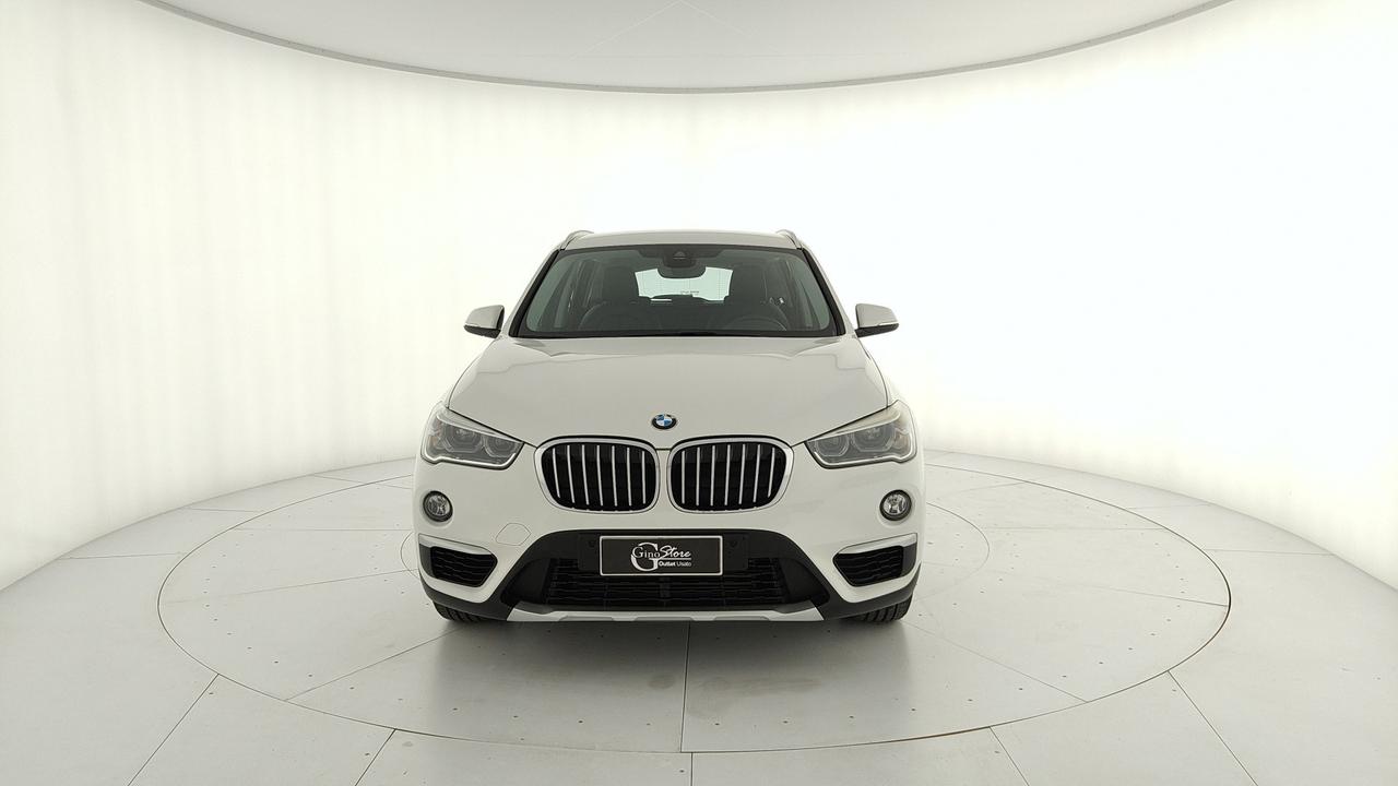 BMW X1 F48 - X1 sdrive18d xLine my18