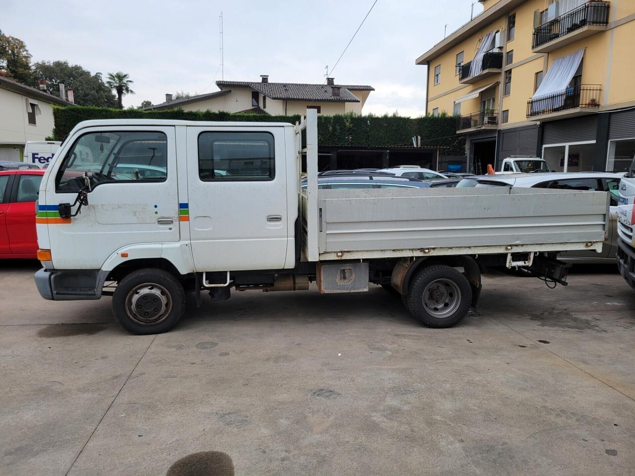 Nissan Cabstar 6 posti MOTORE ROTTO