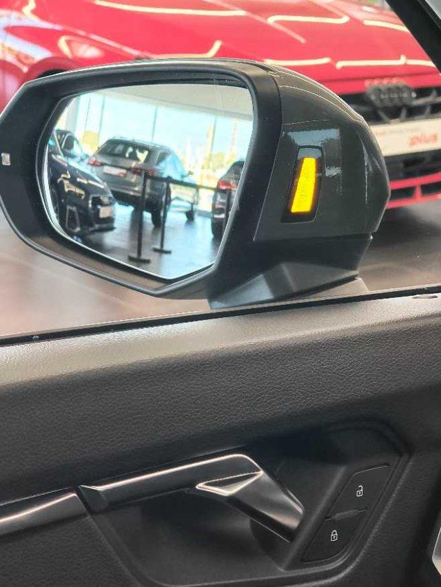 AUDI Q3 35 TDI quattro S tronic Business