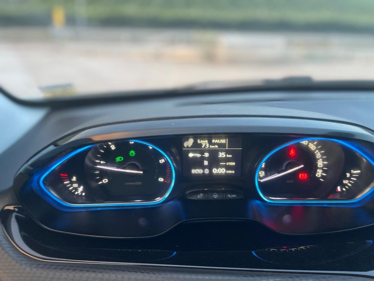 Peugeot 2008 1.6 e-HDi 115 CV Stop&Start SI NEOPATENTATI