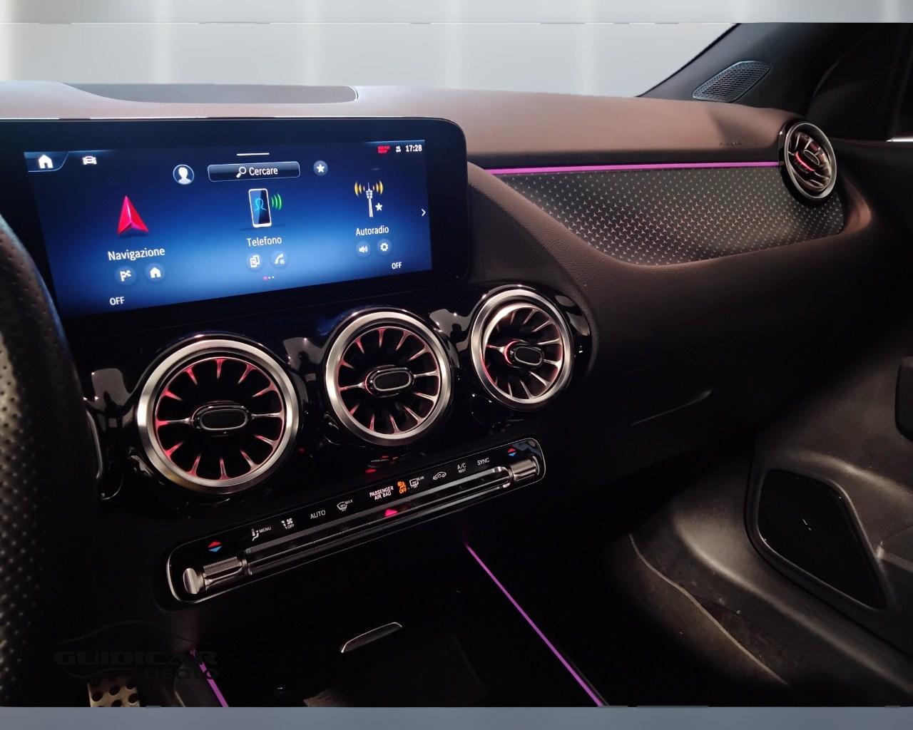 Mercedes-Benz GLA-H247 2023 - GLA 200 d AMG Line Premium auto