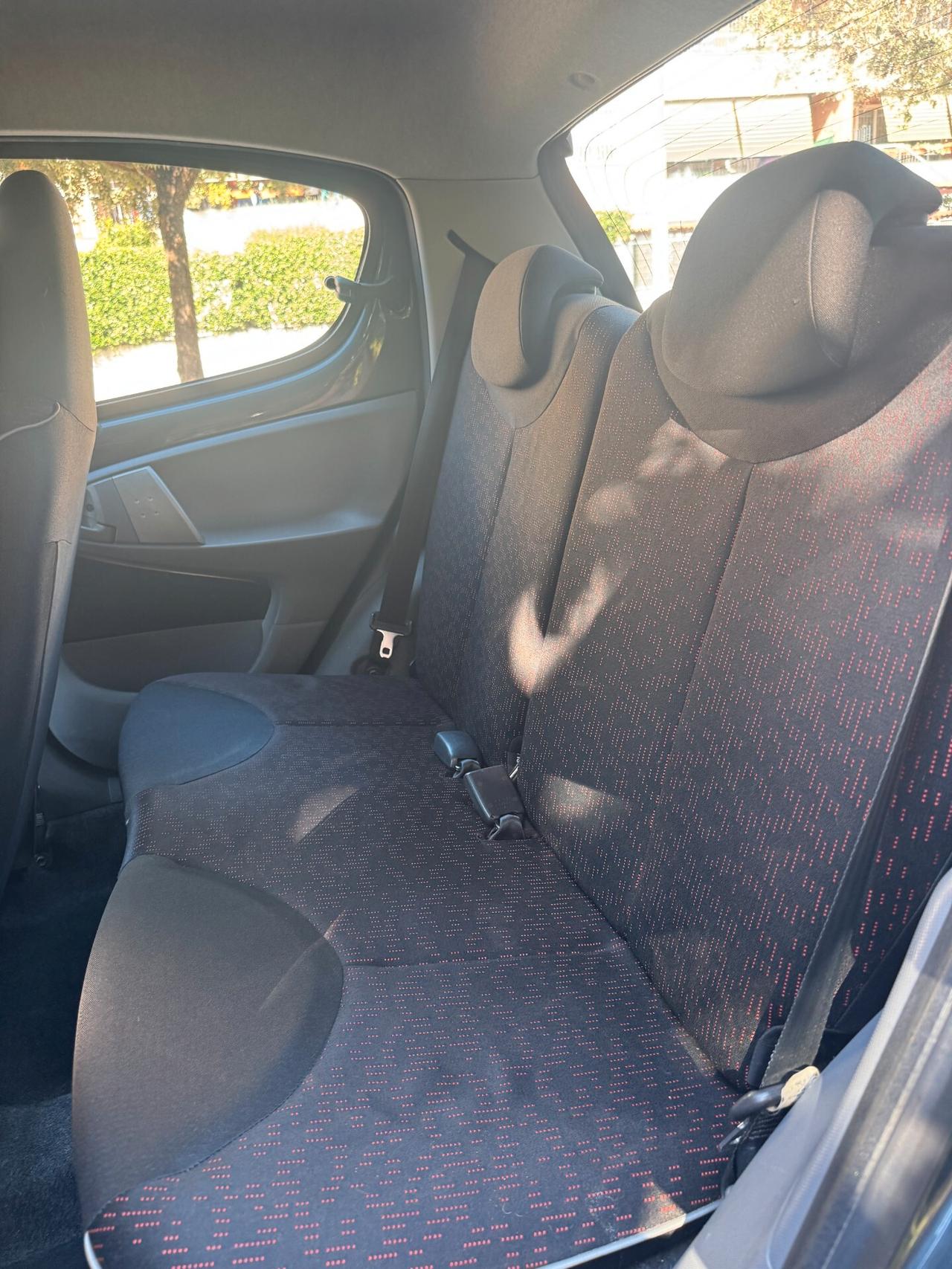 Peugeot 107 1.0 68CV 5p. Sweet Years