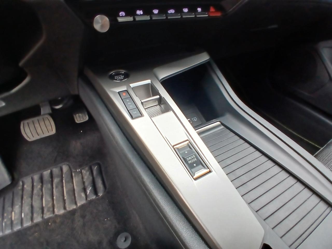 Peugeot 408 Hybrid 145 e-DCS6 Allure
