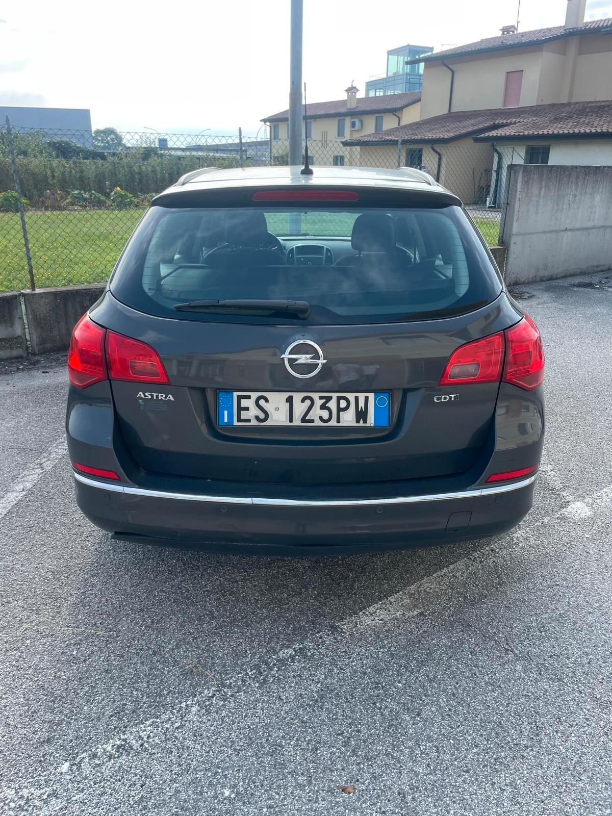 Opel Astra 1.7 CDTI 110CV Sports Tourer Elective