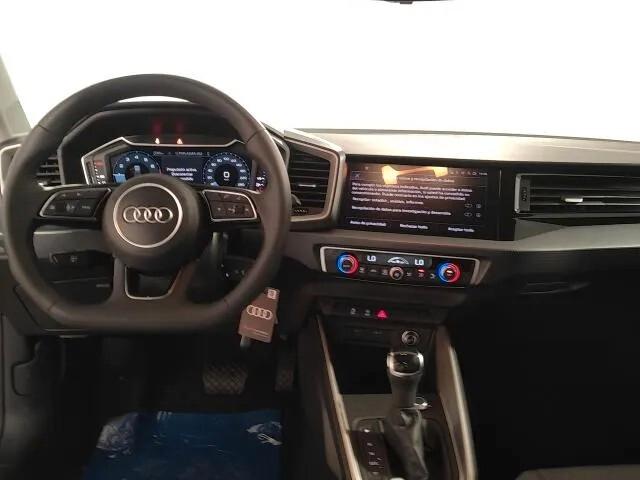 Audi A1 SPB 30 TFSI S tronic line edition KM 0