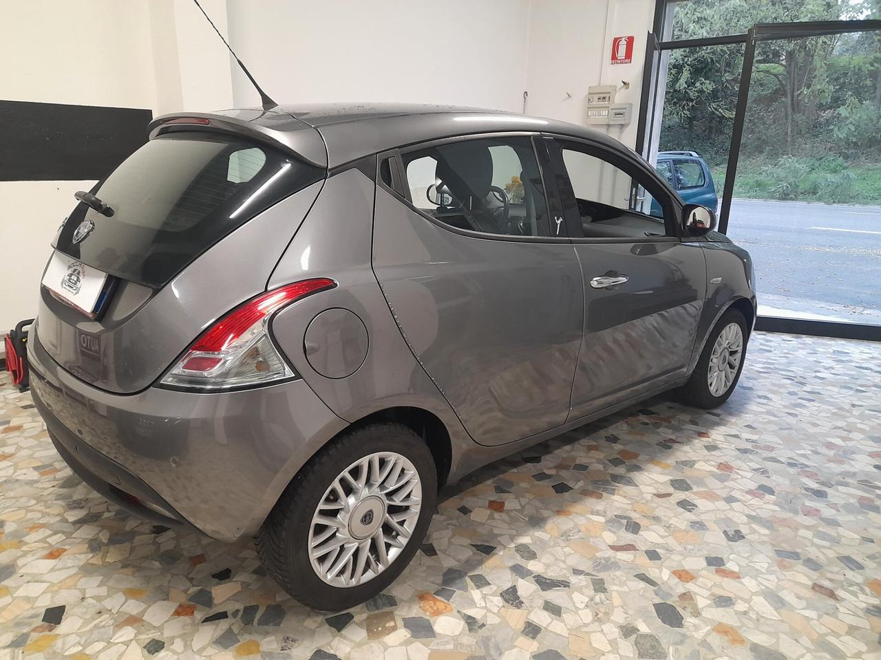 Lancia Ypsilon 1.3 MJT 16V 95 CV 5 porte S&S Platinum