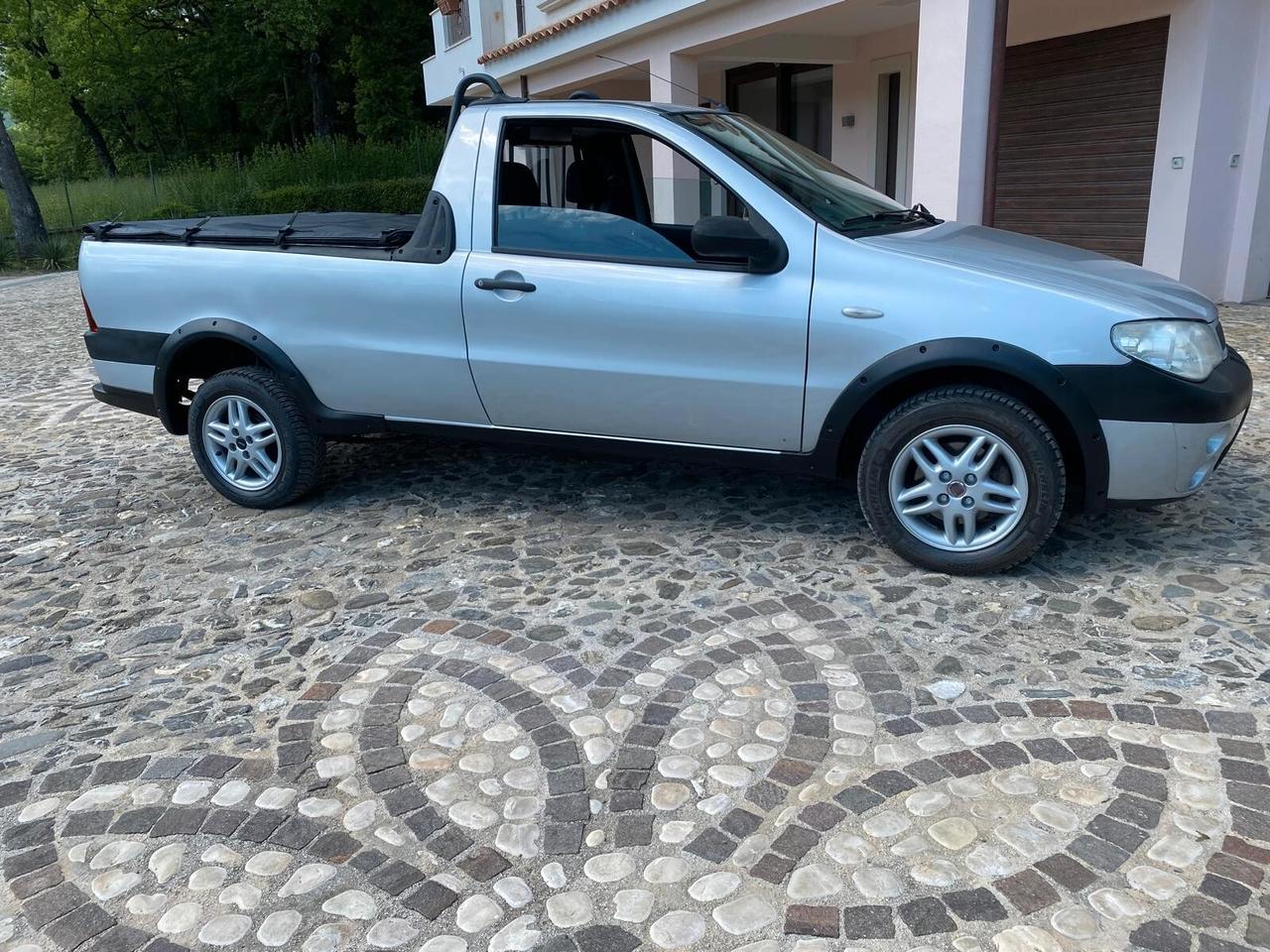 Fiat Strada 1.3 MJT Pick-up cassone lungo
