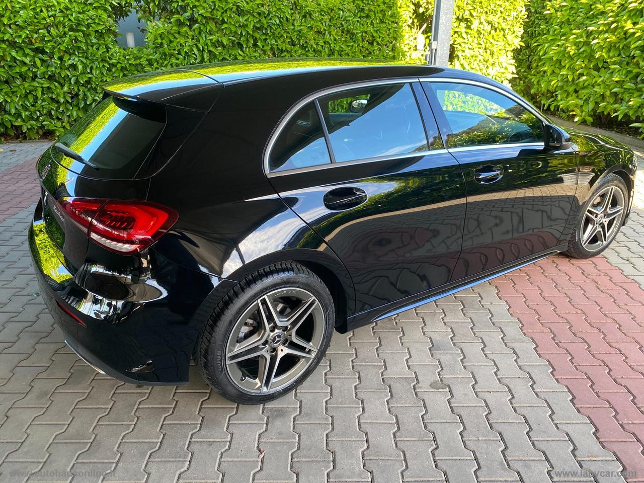 MERCEDES-BENZ A 180 d Automatic Premium
