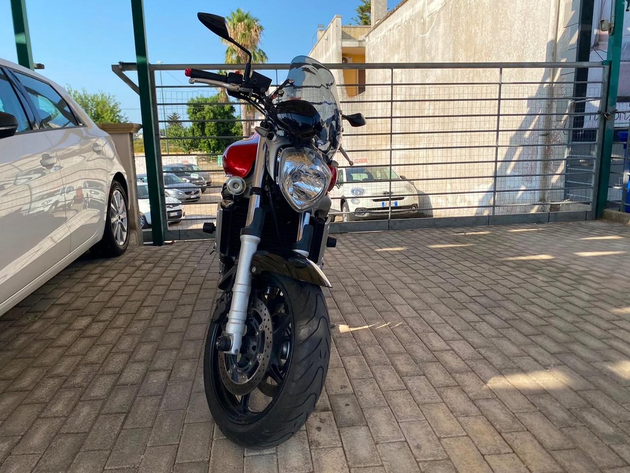 Yamaha FZ6