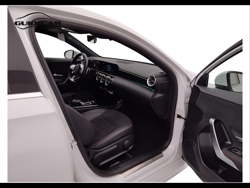 Mercedes-Benz Classe A - W177 2018 - A 180 d Premium auto