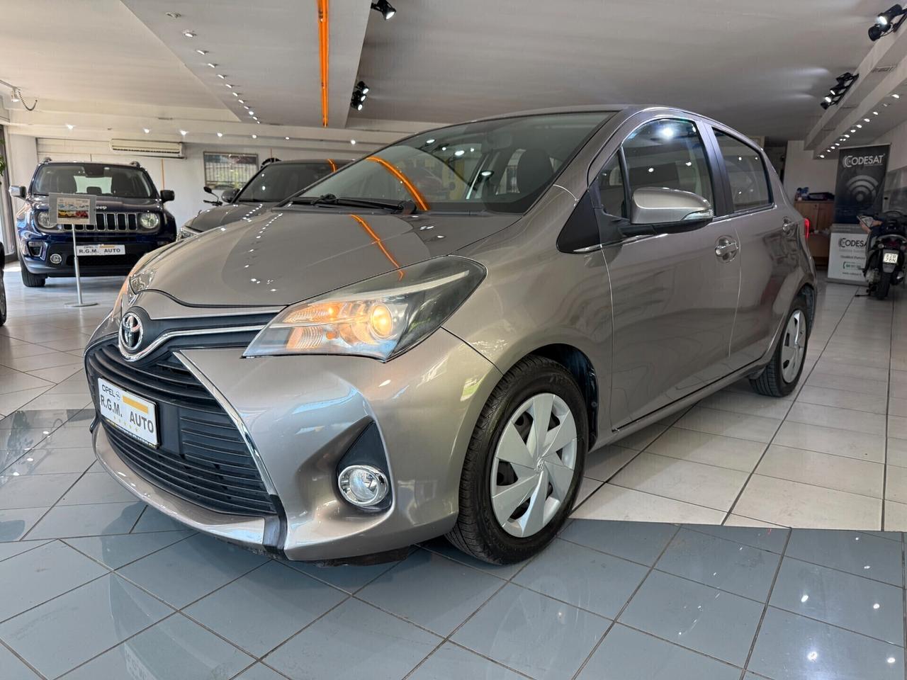 Toyota Yaris 1.0 5 porte Lounge