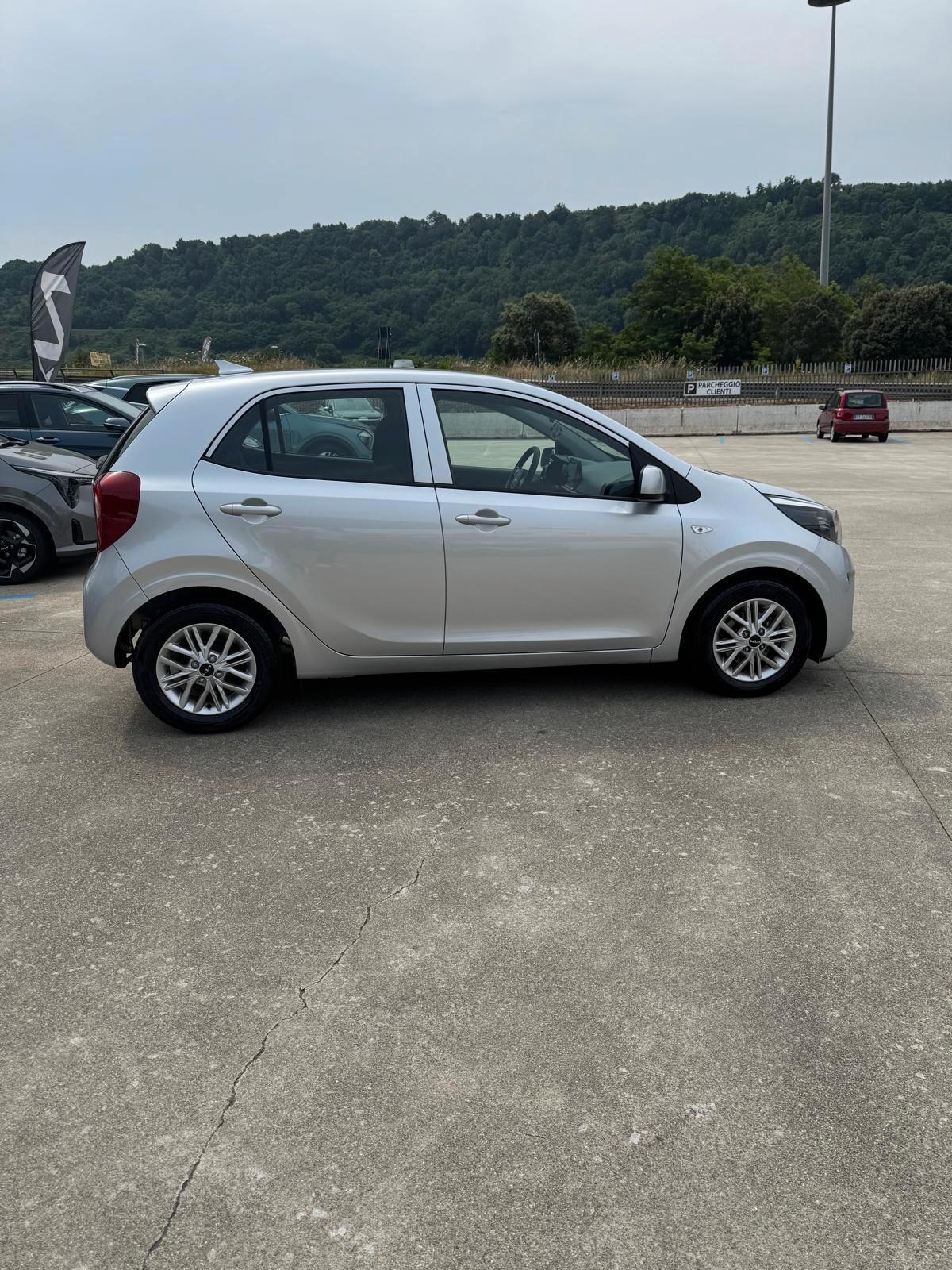 Kia Picanto 1.0 12V 5 porte Urban Techno