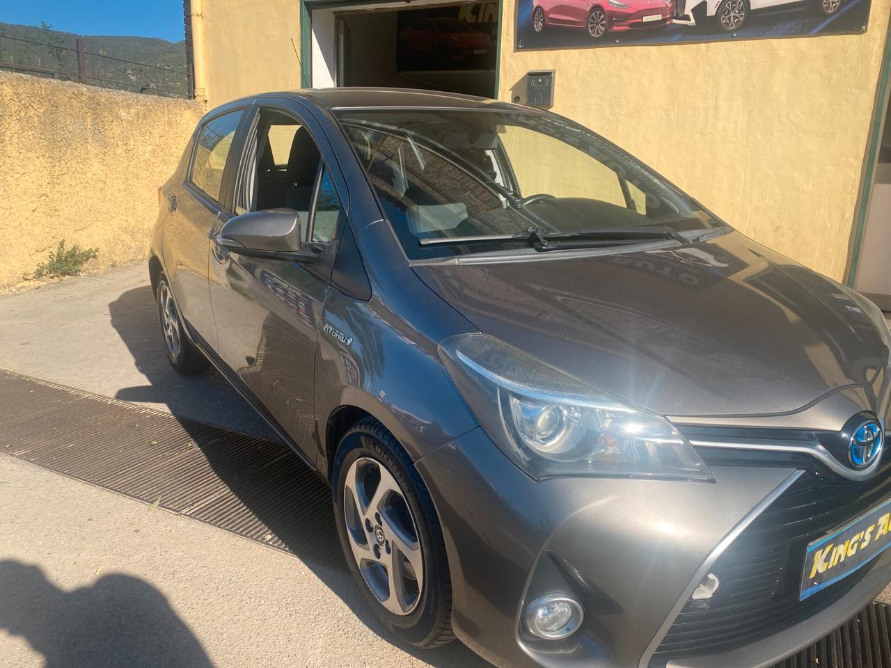 Toyota Yaris 1.5 Hybrid 12/2016