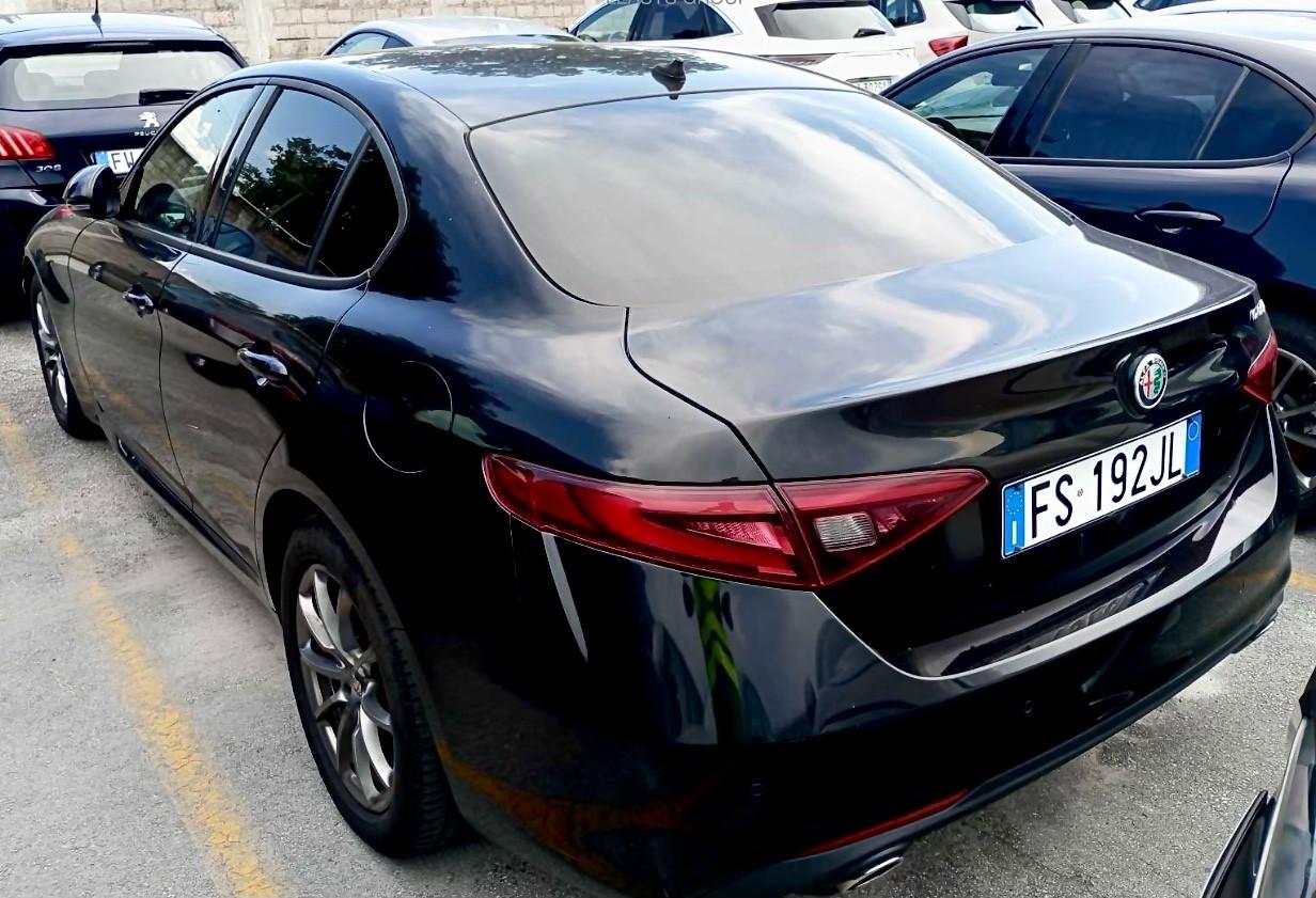 Alfa Romeo Giulia 2.2 TD 180 CV Super(cambio manuale)