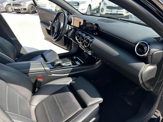 MERCEDES-BENZ A 200 Automatic Sport
