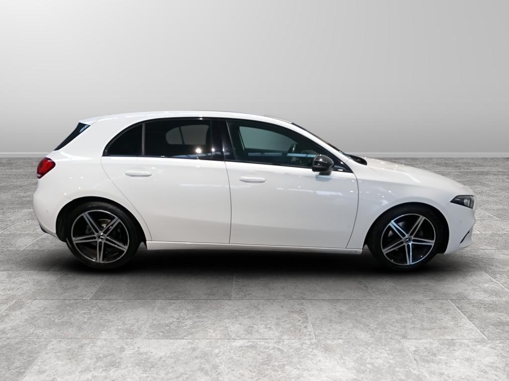 Mercedes-Benz Classe A - W177 2018 - A 180 d Sport auto