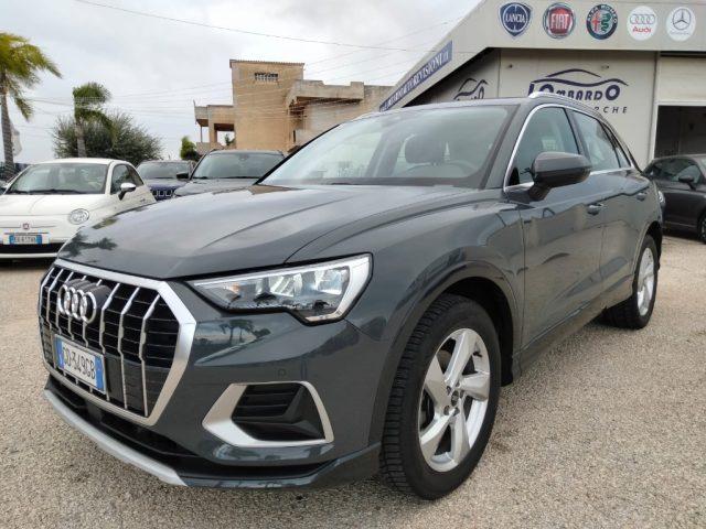 AUDI Q3 35 TDI quattro S tronic Business