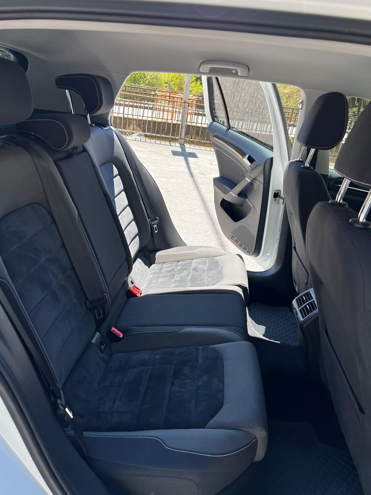 Volkswagen Golf 7 Highline 1.6 TDI 110 CV